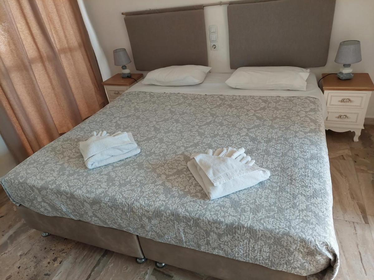 Golden Star Praxitelous Apartment Agia Marina  Ngoại thất bức ảnh